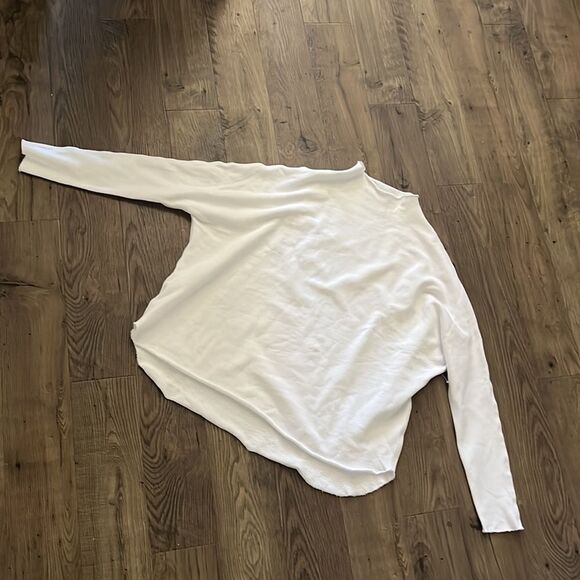 Frank and Eileen EFFIE
Long-Sleeve Funnel Neck Capelet - Picture 6 of 10